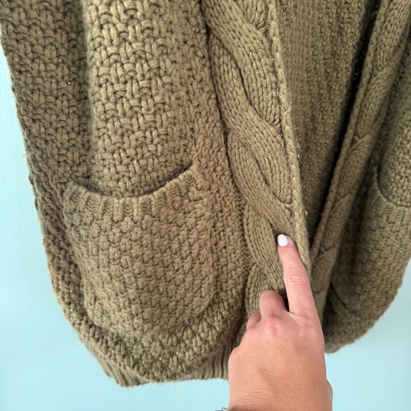 Wishlist Green Cable Knit Cardigan Sweater - Picture 5 of 6